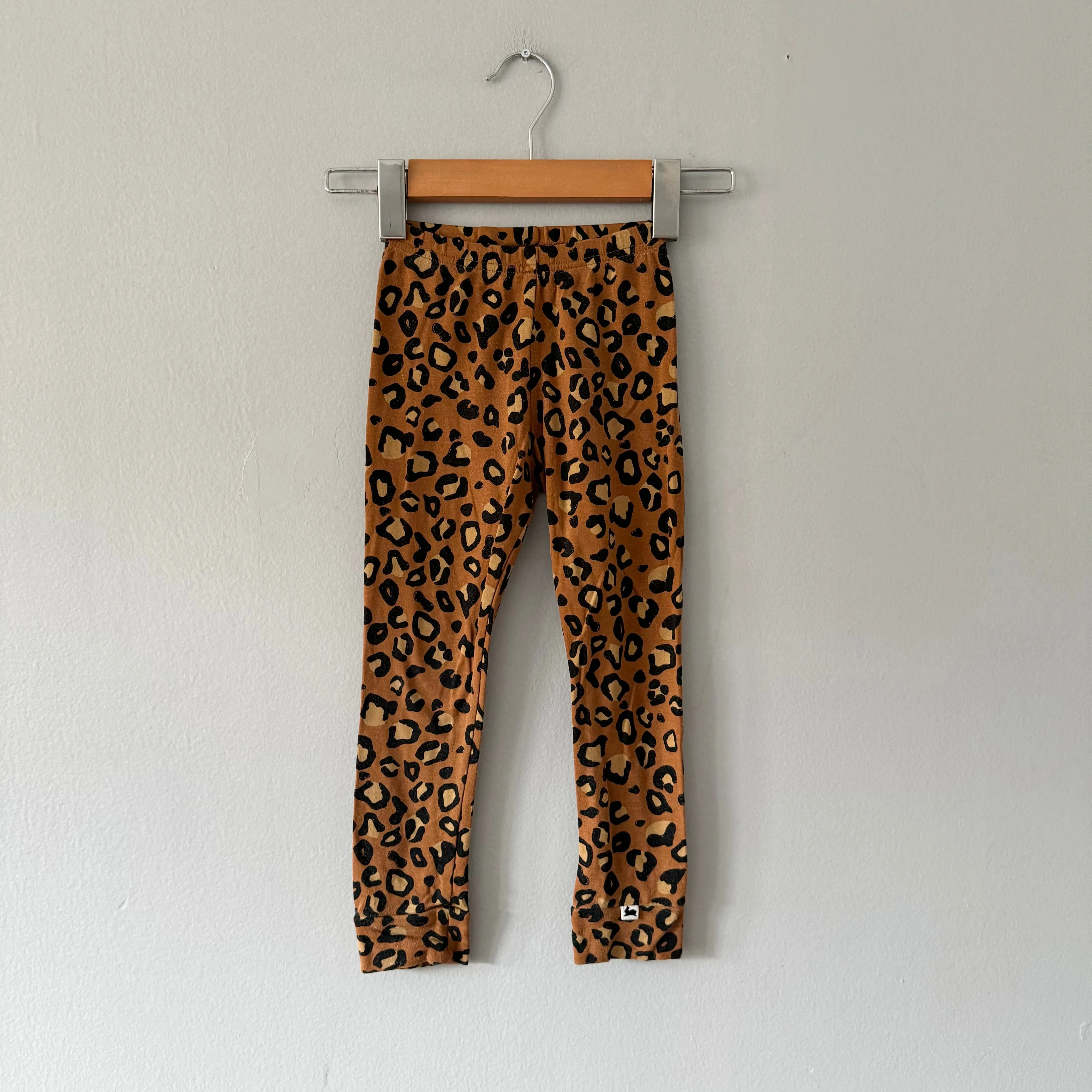 Little & Lively / Leopard leggings / 4T