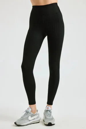 Ribbed Pocket Legging